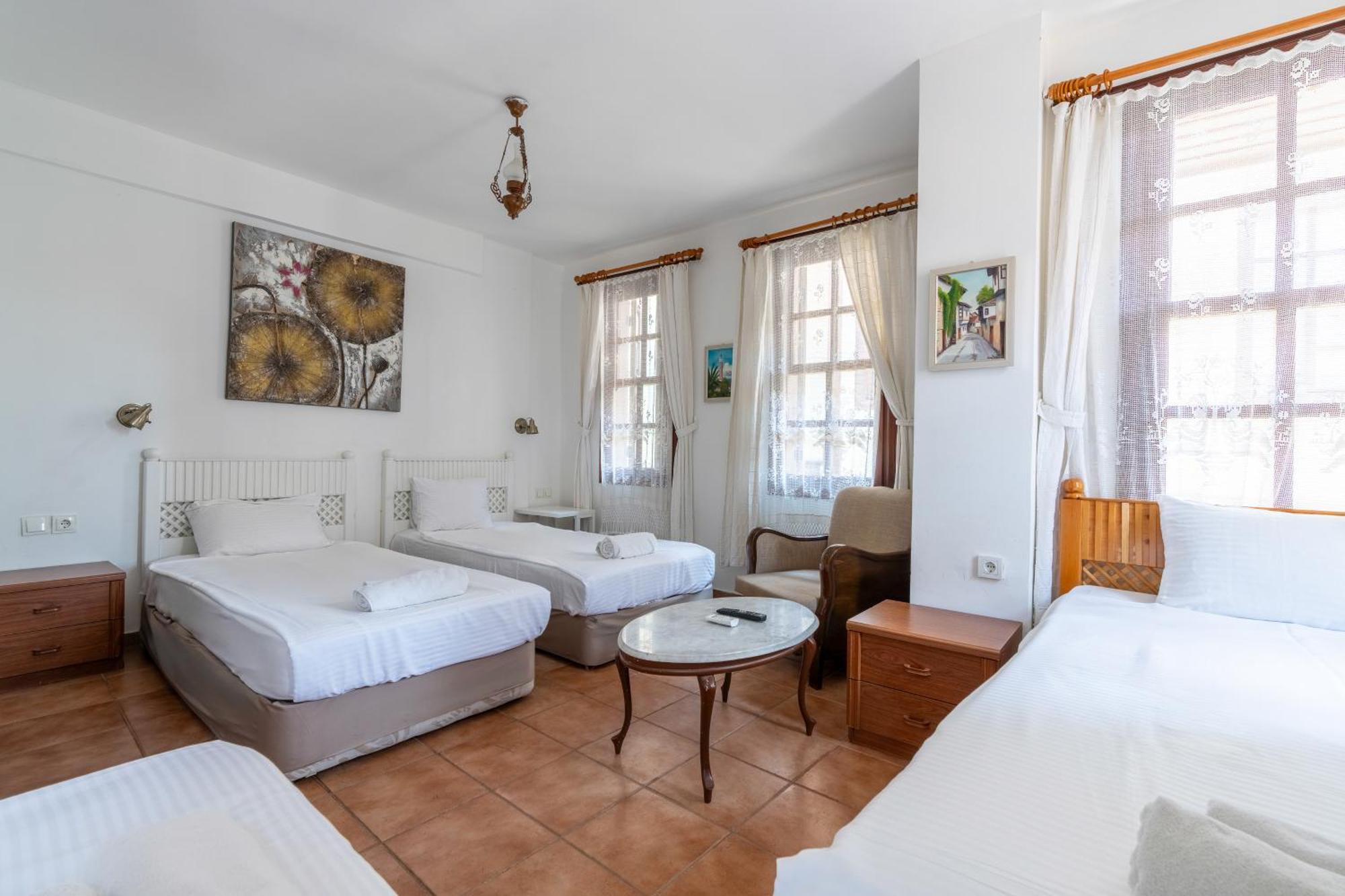 Atelya Art Hotel Анталия Екстериор снимка