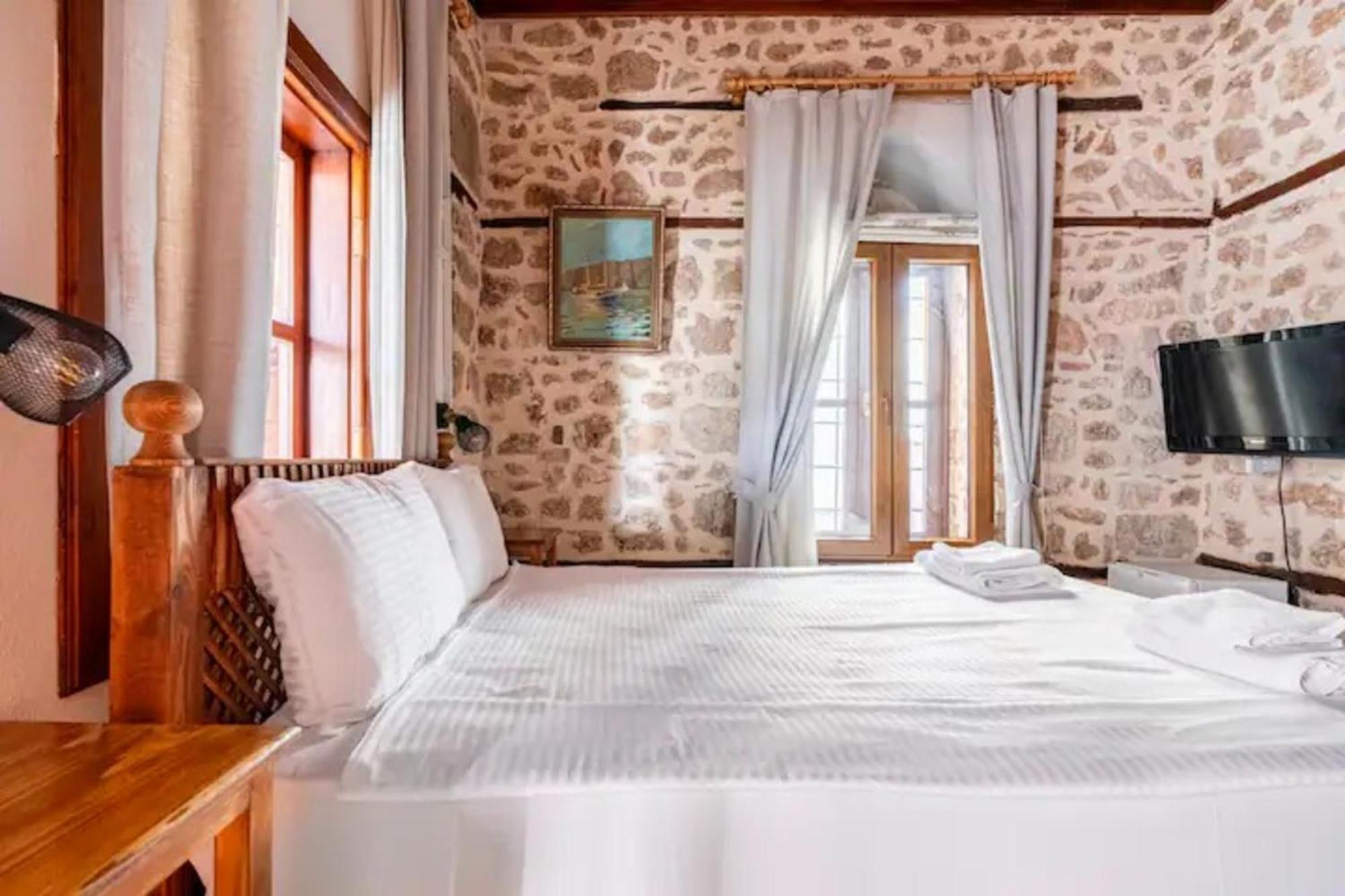 Atelya Art Hotel Анталия Екстериор снимка