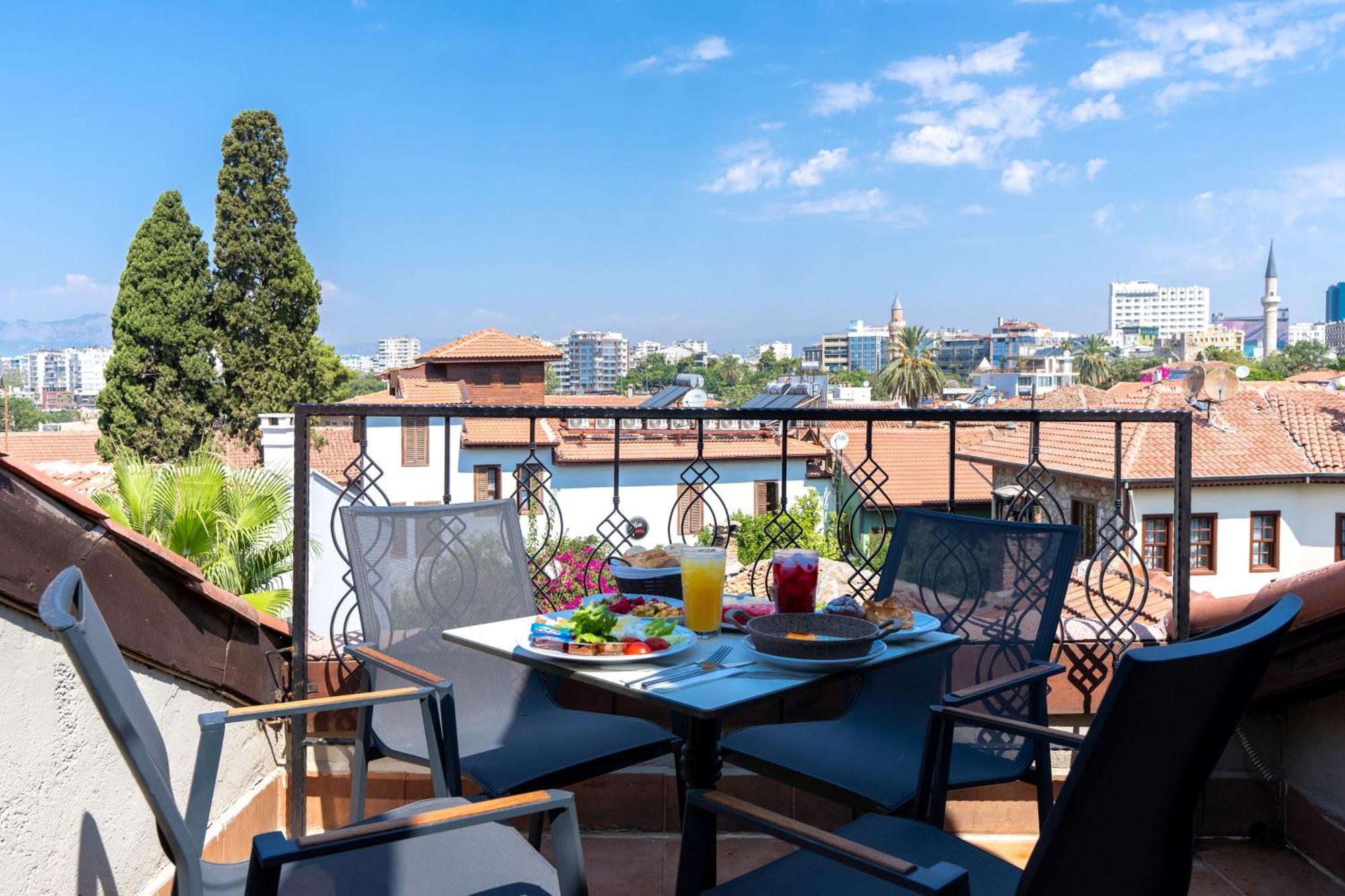 Atelya Art Hotel Анталия Екстериор снимка