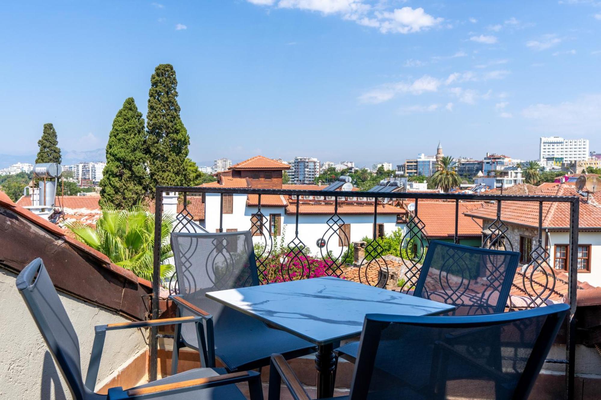 Atelya Art Hotel Анталия Екстериор снимка